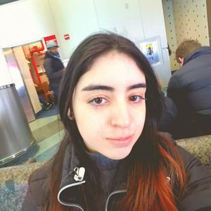 Meet your Posher, Daniela